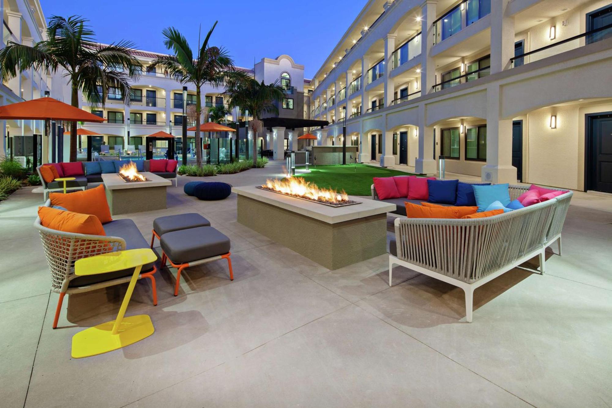 Homewood Suites By Hilton San Diego Central Экстерьер фото